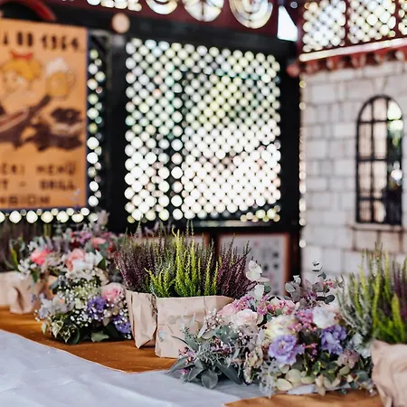 Segetski Dvori - Tradition Since 1964 Guest house Seget Donji