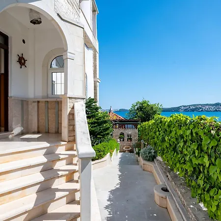 Hotel Segetski Dvori Beachfront Oasis & Tradition Since 1964 - Split Trogir Riviera Seget Donji