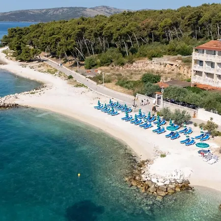Segetski Dvori Beachfront Oasis & Tradition Since 1964 - Split Trogir Riviera Hotel 4*