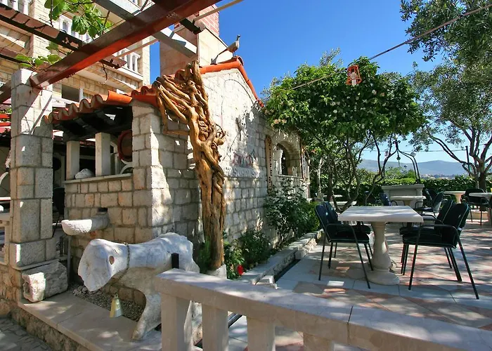 Segetski Dvori - Tradition Since 1964 Maison d'hôtes 4*